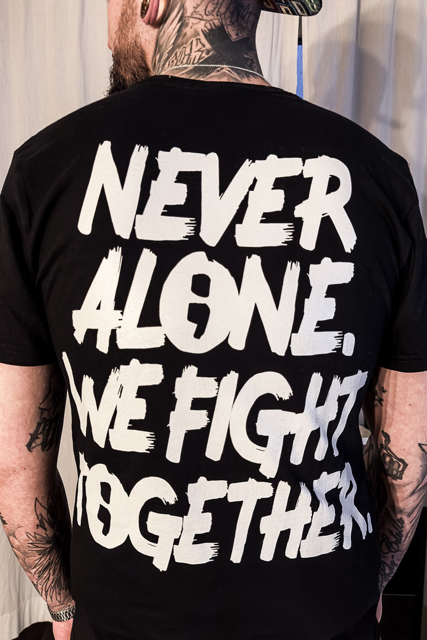 LOVE - T-SHIRT SCHWARZ